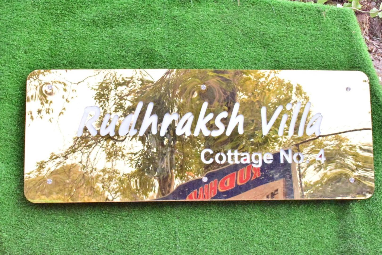 Rudhraksh Villa 4Br- Perfect Vacay Villa 穆索里 外观 照片