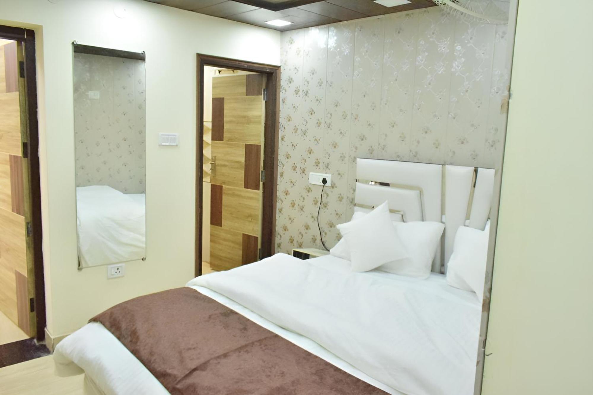 Rudhraksh Villa 4Br- Perfect Vacay Villa 穆索里 外观 照片